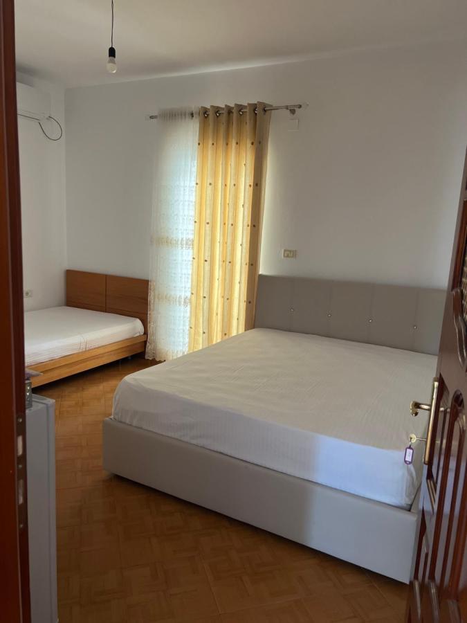 Rooms For Rent Habipi Vlorë Buitenkant foto