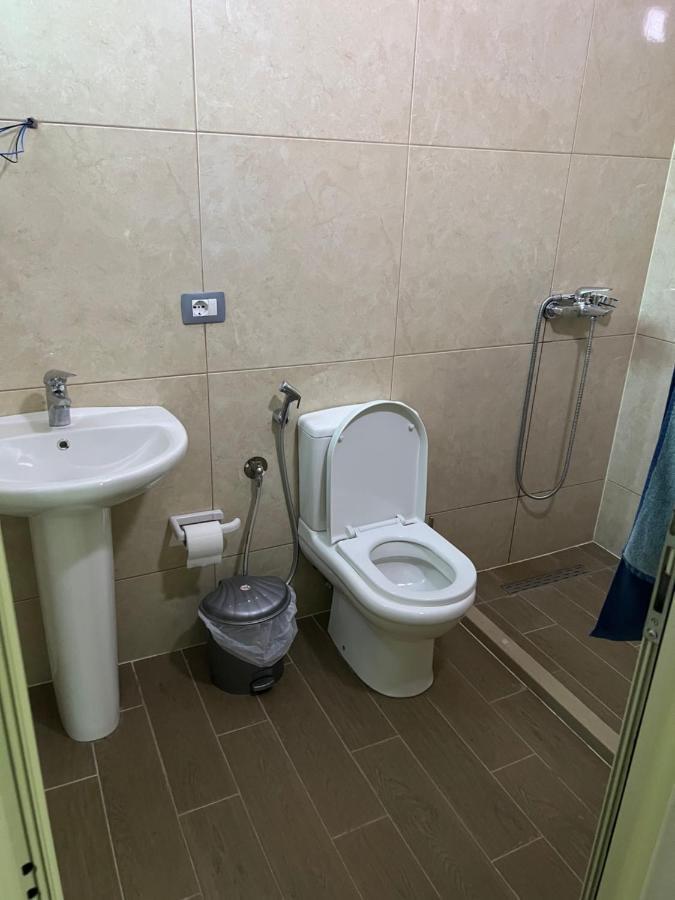 Rooms For Rent Habipi Vlorë Buitenkant foto