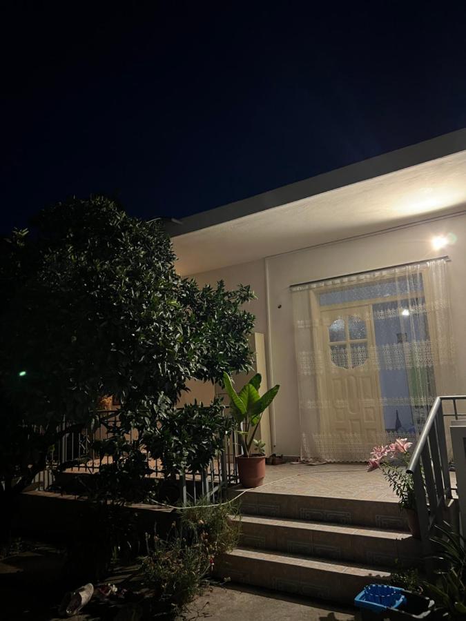 Rooms For Rent Habipi Vlorë Buitenkant foto